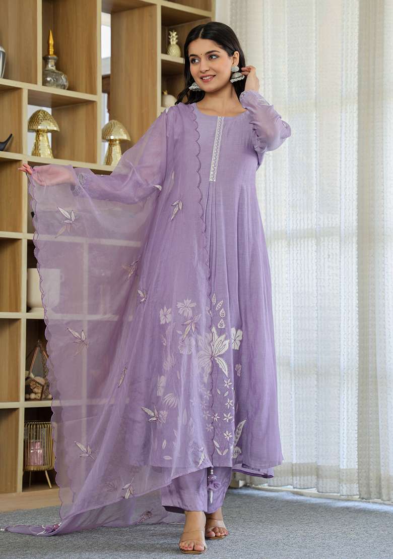 Violet Embroidery Chanderi Kurta Set - Indya