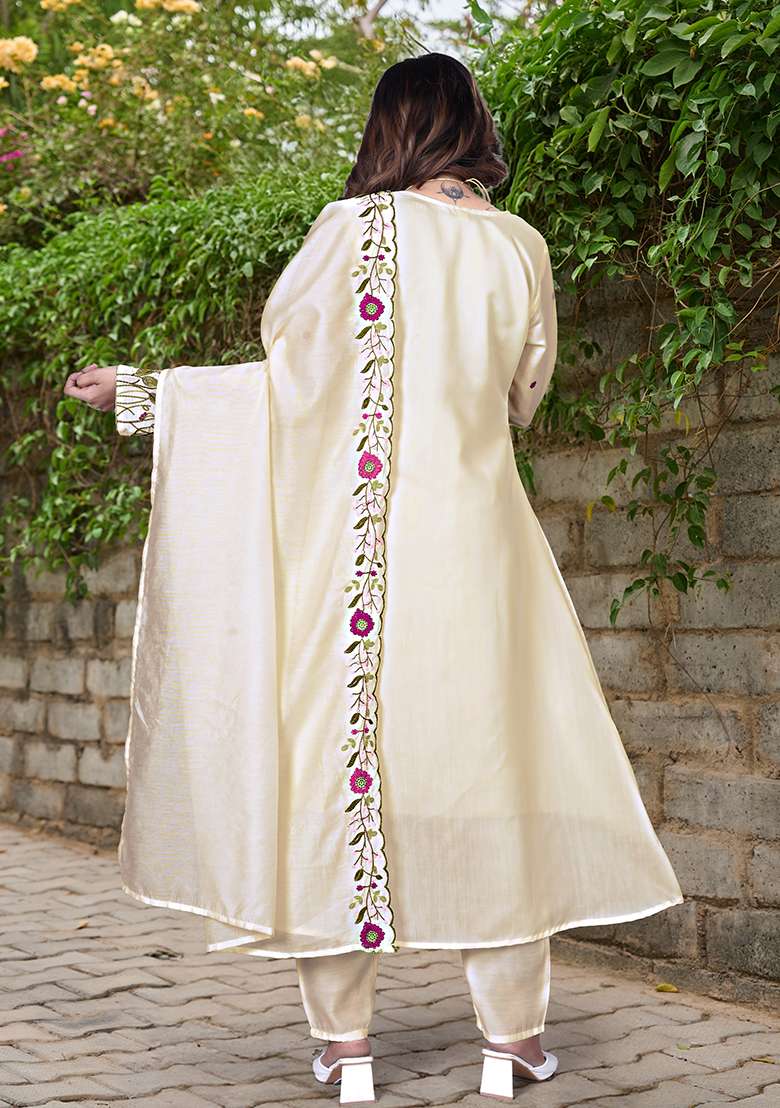 Cream Embroidery Chanderi Kurta Set - Indya