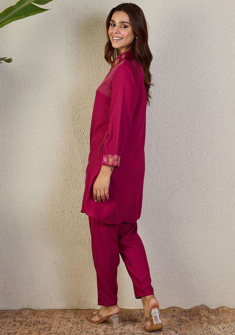 Pink Embroidery Cotton Kurta Set - Indya
