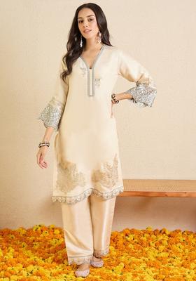 Cream Embroidery Silk Blend Kurta Set