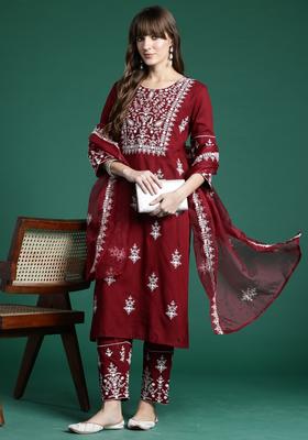 Maroon Embroidery Viscose Rayon Kurta Set