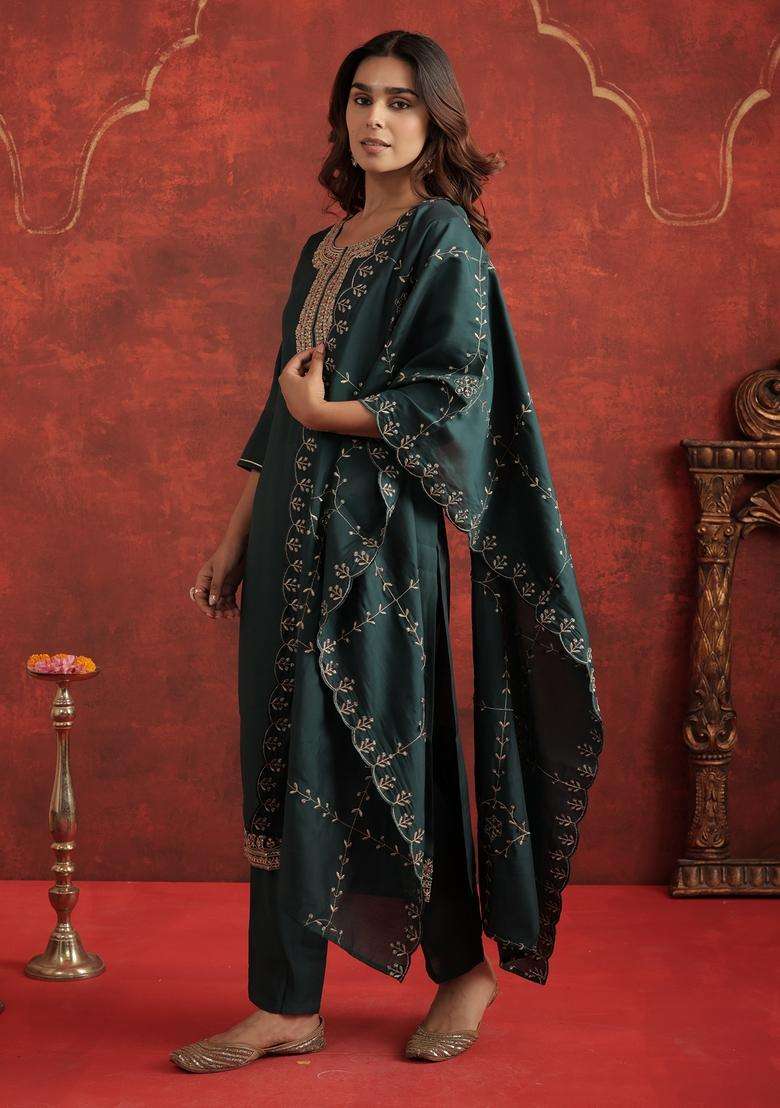 Green Embroidered Blended Straight Kurta Set - Indya