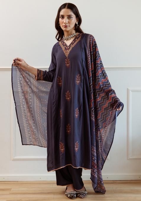 Blue Embroidery Viscose Rayon Kurta Set
