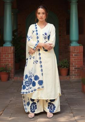 Off White Embroidery Viscose Rayon Kurta Set