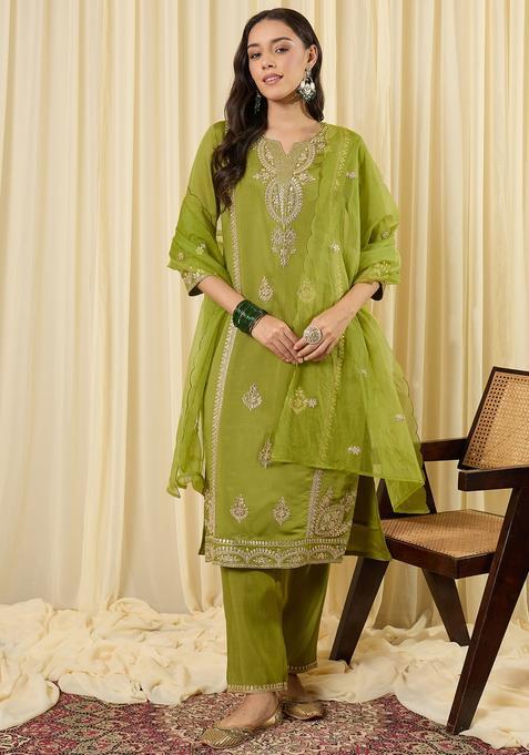 Green Embroidery Silk Blend Kurta Set