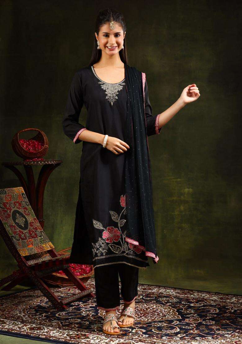 Black Embroidered Chanderi Straight Kurta Set - Indya