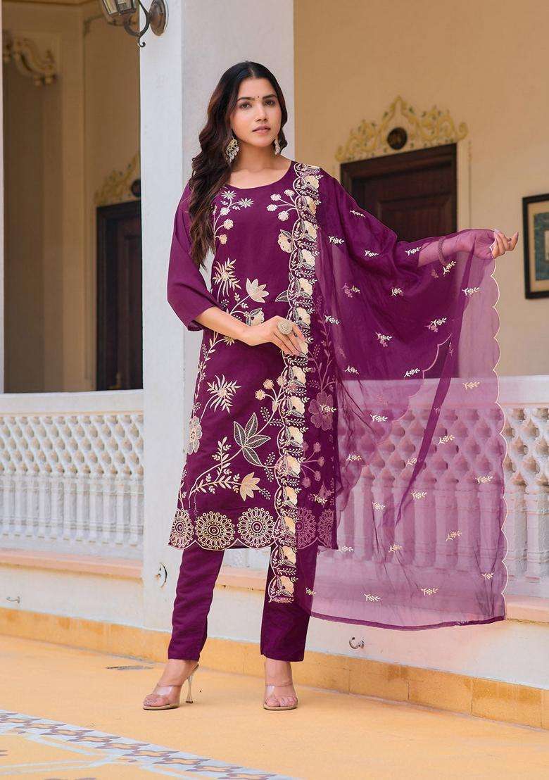 Purple Embroidered Chanderi Straight Kurta Set - Indya
