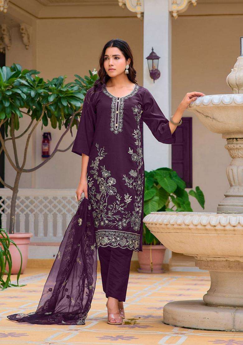 Wine Embroidered Chanderi Straight Kurta Set - Indya