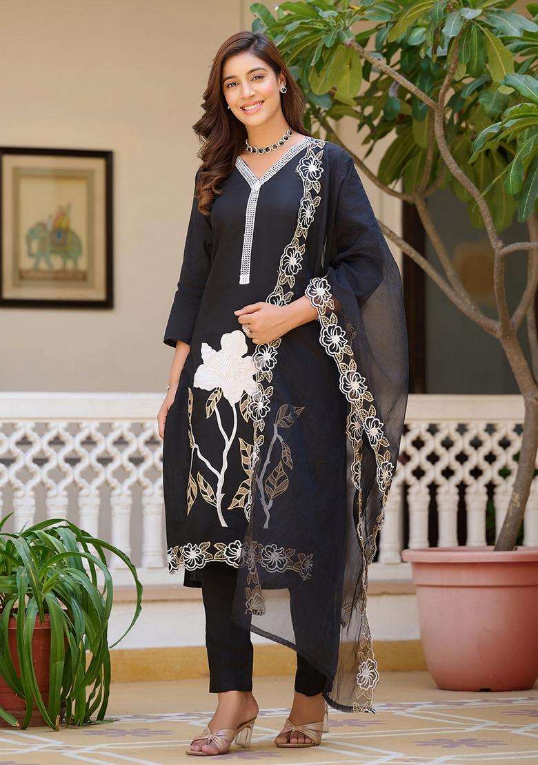 Black Embroidered Chanderi Straight Kurta Set - Indya