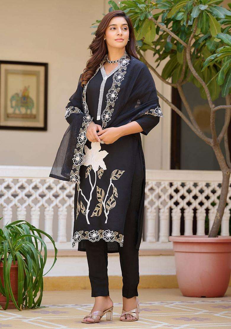 Black Embroidered Chanderi Straight Kurta Set - Indya