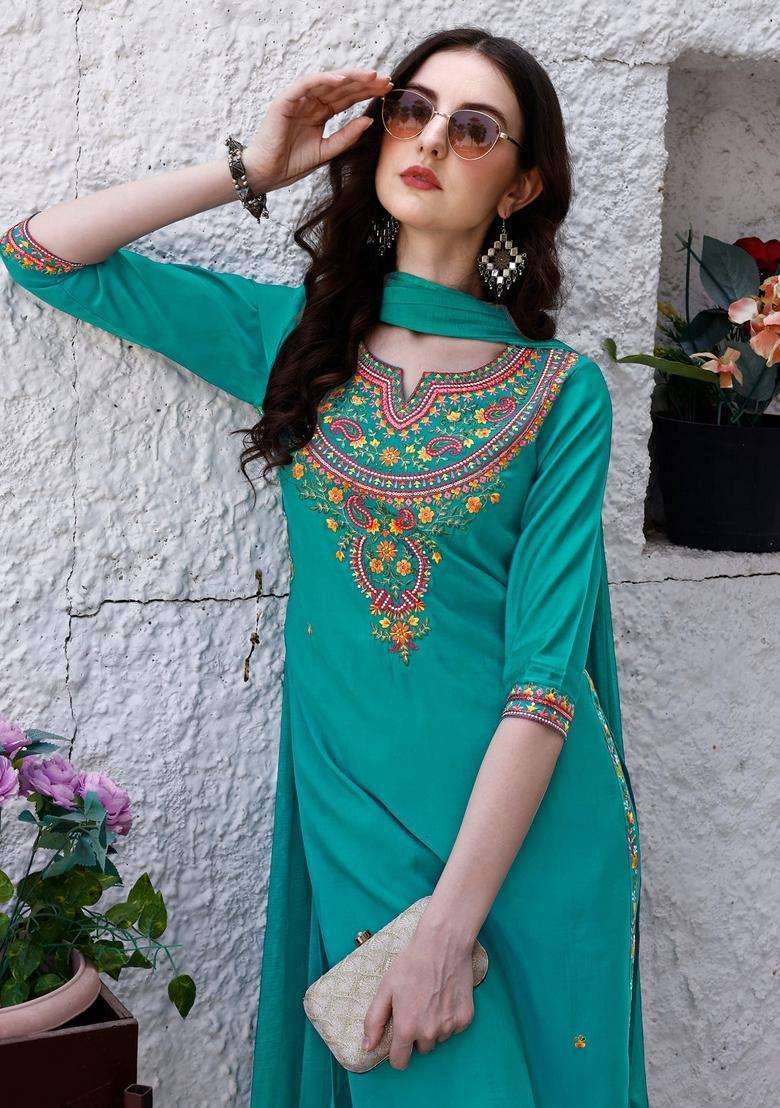 Green Embroidered Rayon Straight Kurta Set - Indya