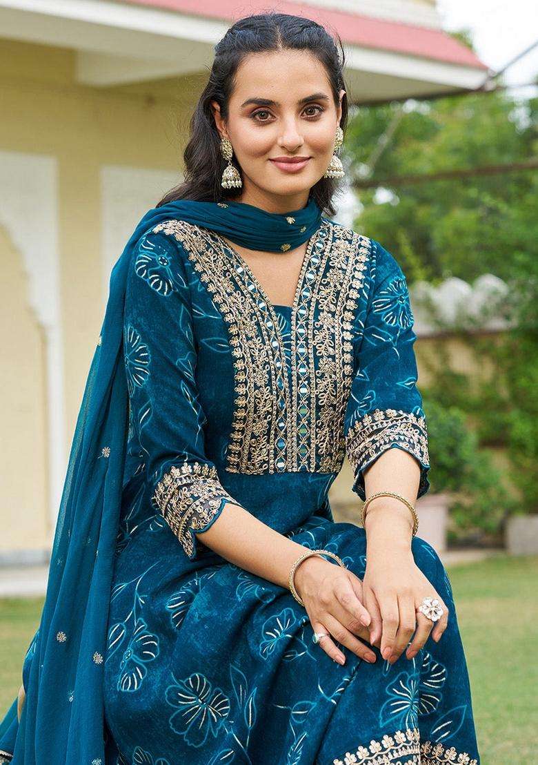 Teal Embroidery Rayon Kurta Set - Indya
