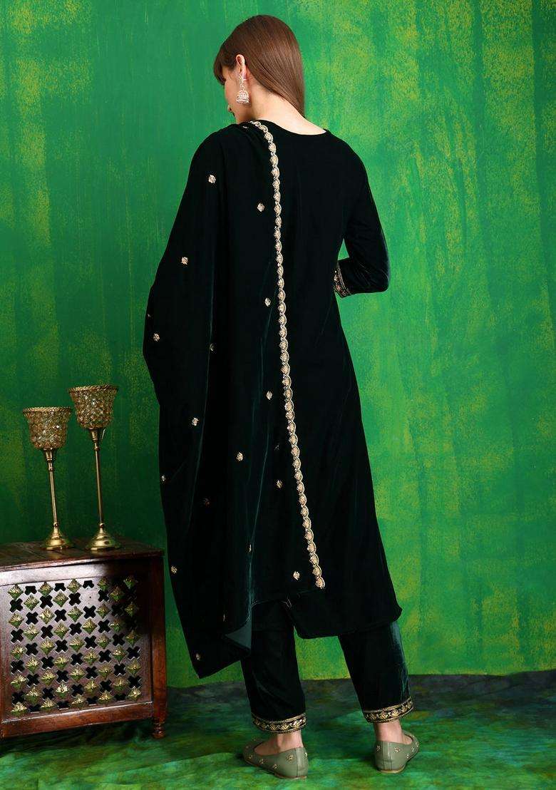 Green Embroidered Velvet Straight Kurta Set - Indya