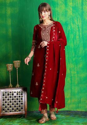 Maroon Embroidery Velvet Kurta Set