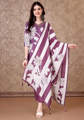 Lavender Embroidery Silk Kurta Set