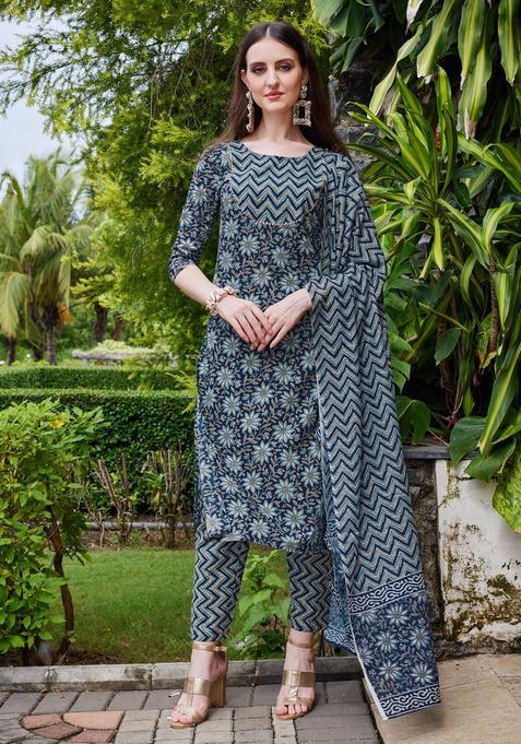 Multicolor Embroidery Rayon Kurta Set