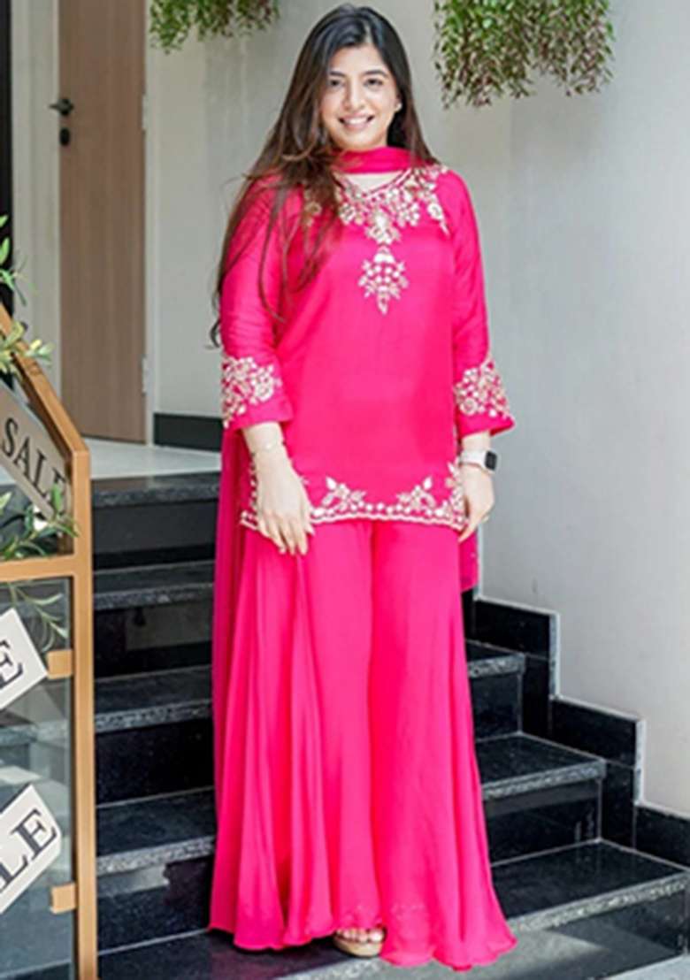 Pink Embroidery Chanderi Kurta Set - Indya