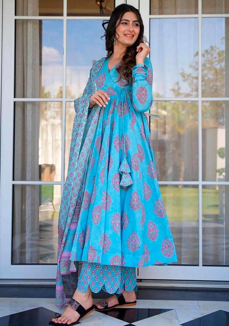 Sky Blue Digital Print Muslin Kurta Set - Indya