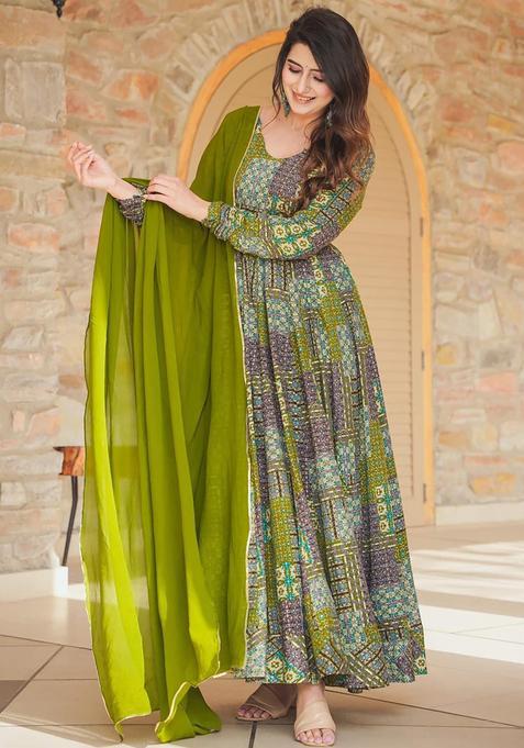 Green Digital Print Rayon Kurta With Dupatta