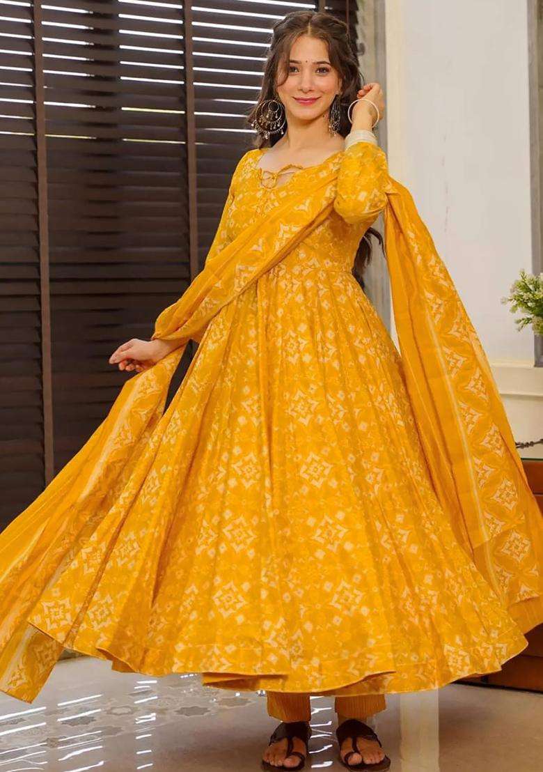 Yellow Digital Print Muslin Kurta Set - Indya