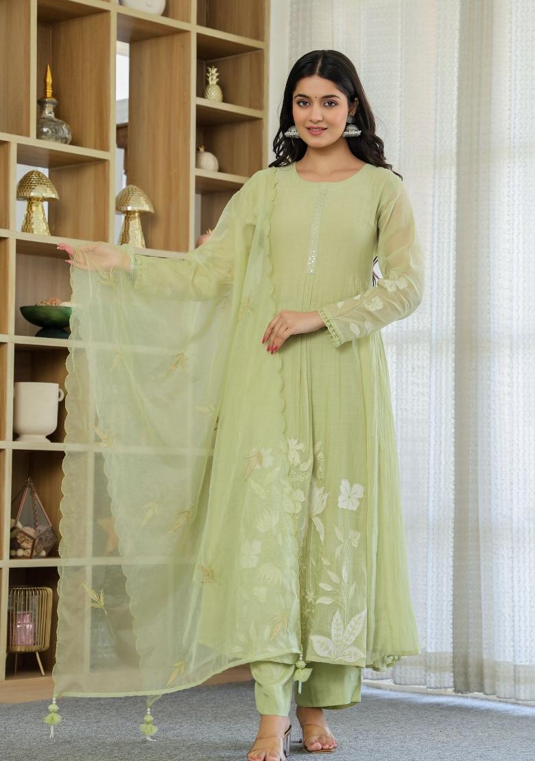Green Embroidery Chanderi Kurta Set - Indya