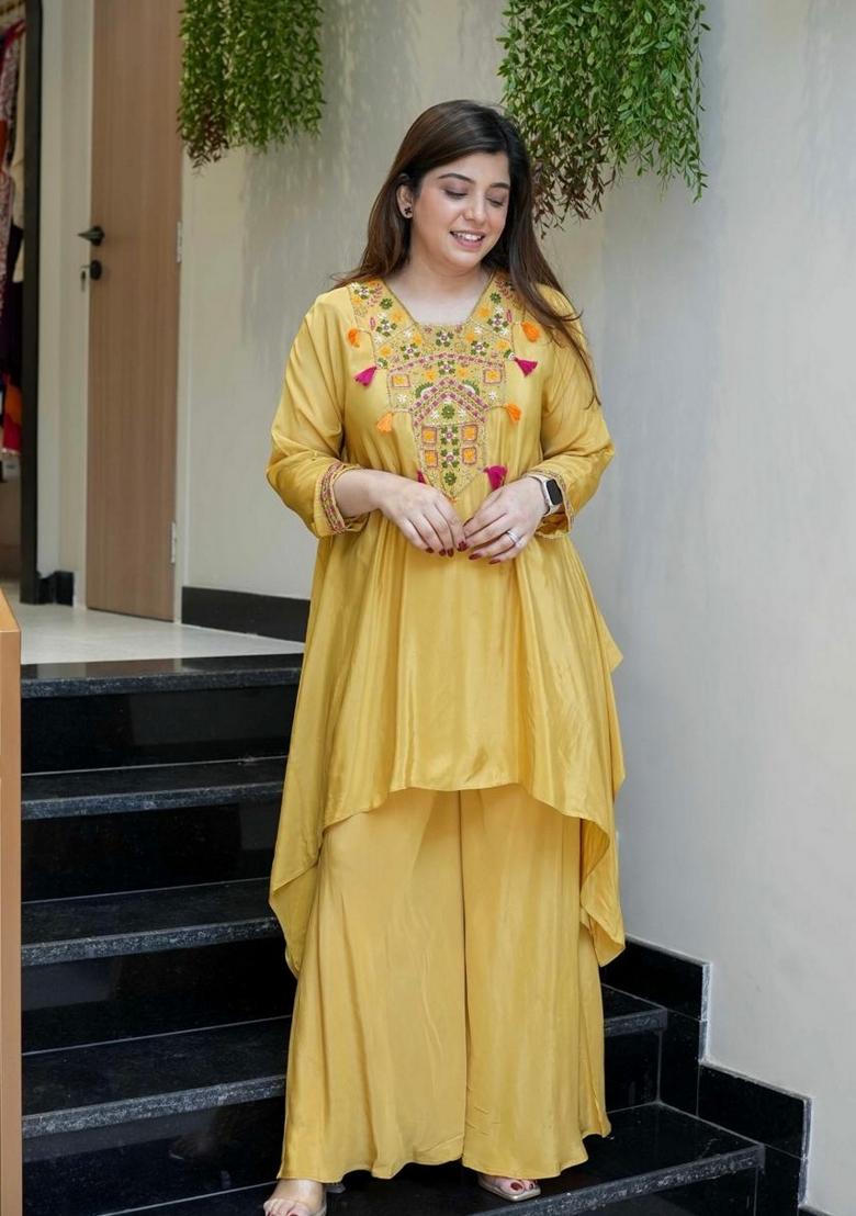 Yellow Embroidery Crepe Kurta With Dupatta - Indya