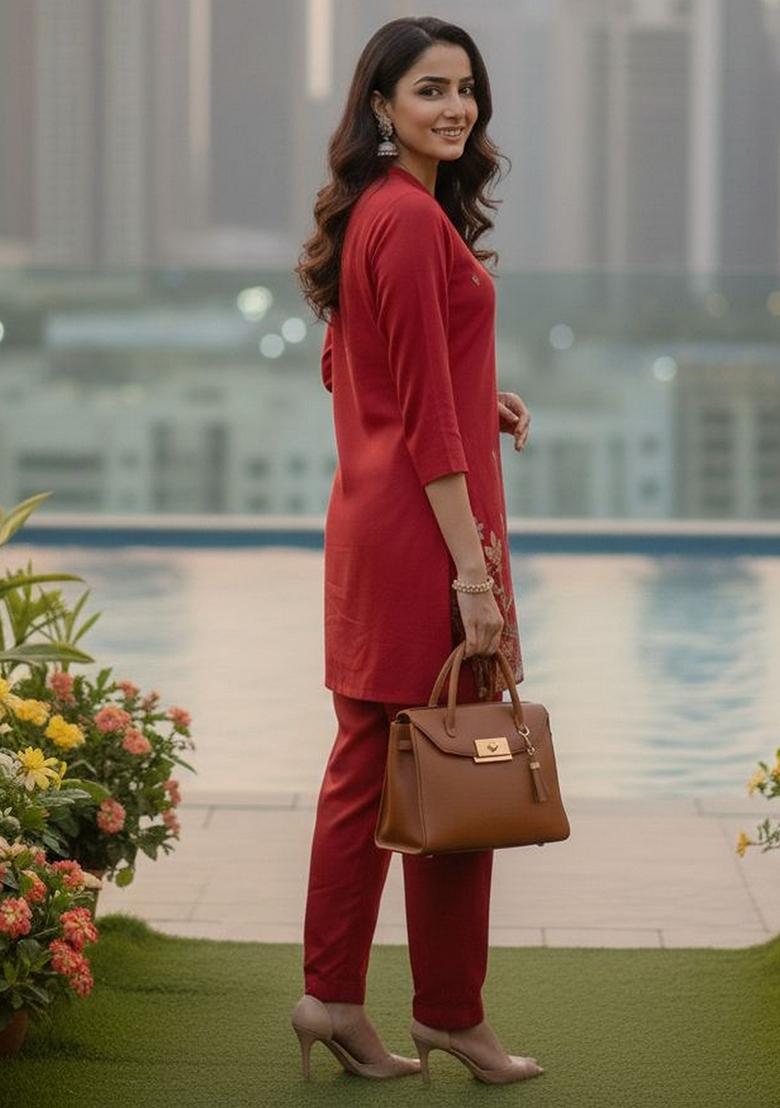 Pink Abstract Print Silk Kurta Set - Indya