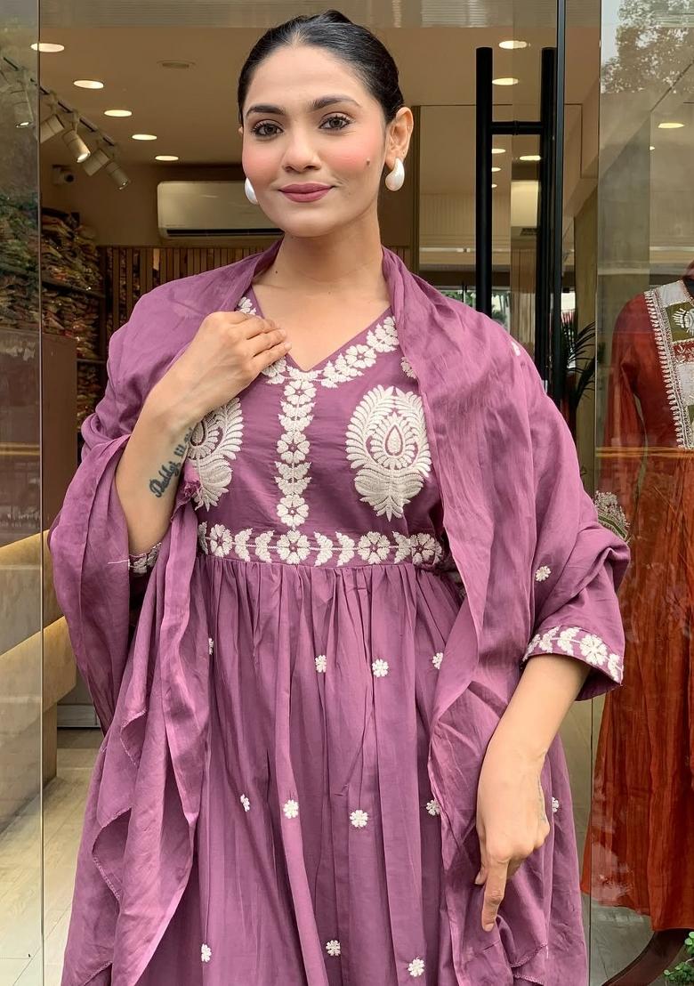 Purple Embroidery Chanderi Kurta Set - Indya