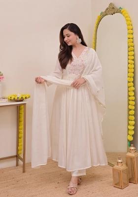 Cream Embroidery Chanderi Kurta Set