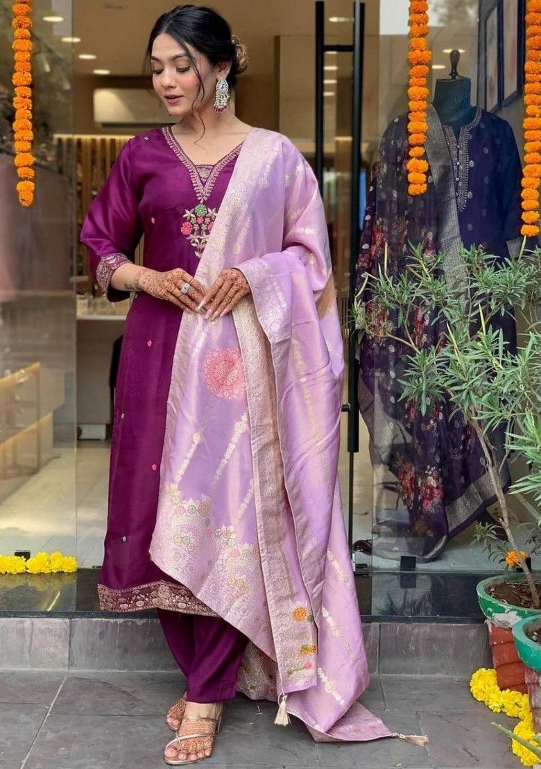 Purple Embroidery Chanderi Kurta Set - Indya