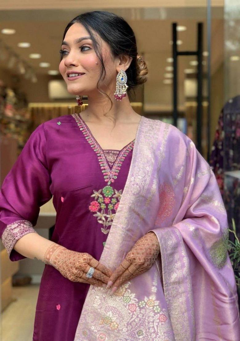 Purple Embroidery Chanderi Kurta Set - Indya