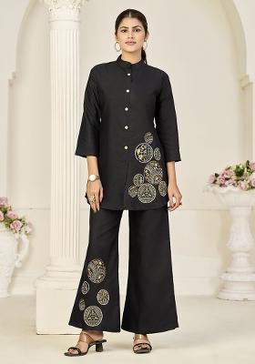 Black Embroidery Silk Kurta With Dupatta