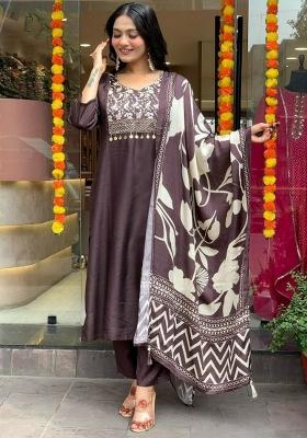 Grey Embroidery Cotton Kurta Set