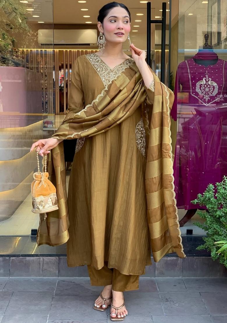 Green Embroidery Silk Kurta Set - Indya