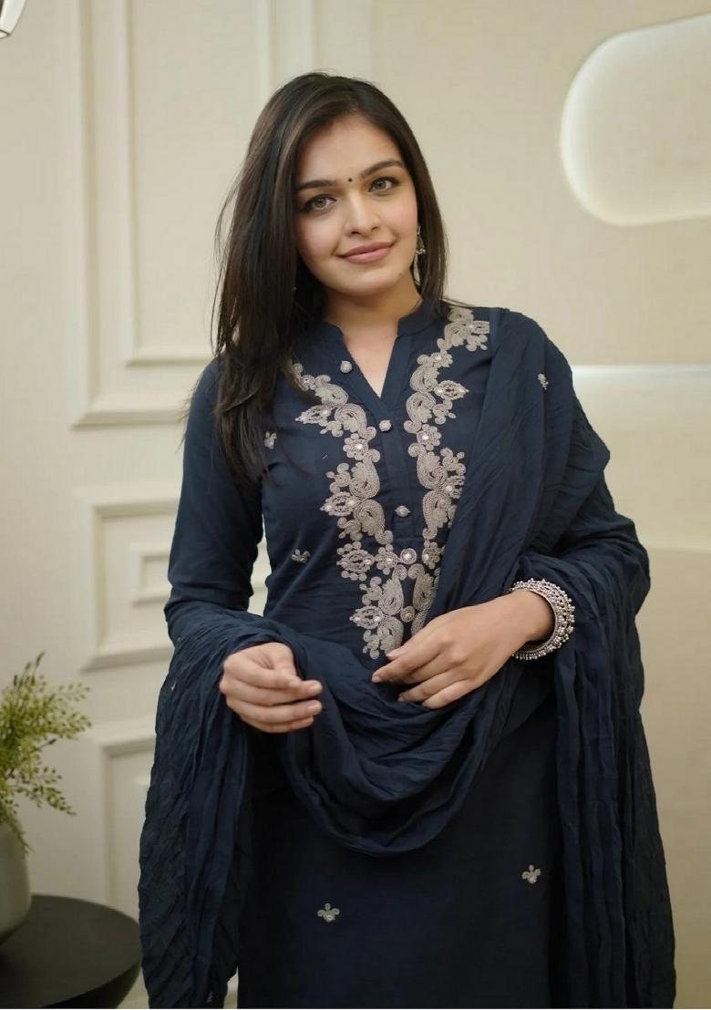 Navy Blue Embroidery Cotton Kurta Set - Indya