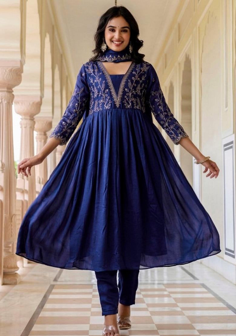 Blue Embroidery Silk Kurta Set - Indya