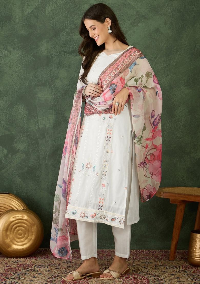 Off White Embroidery Cotton Kurta Set - Indya