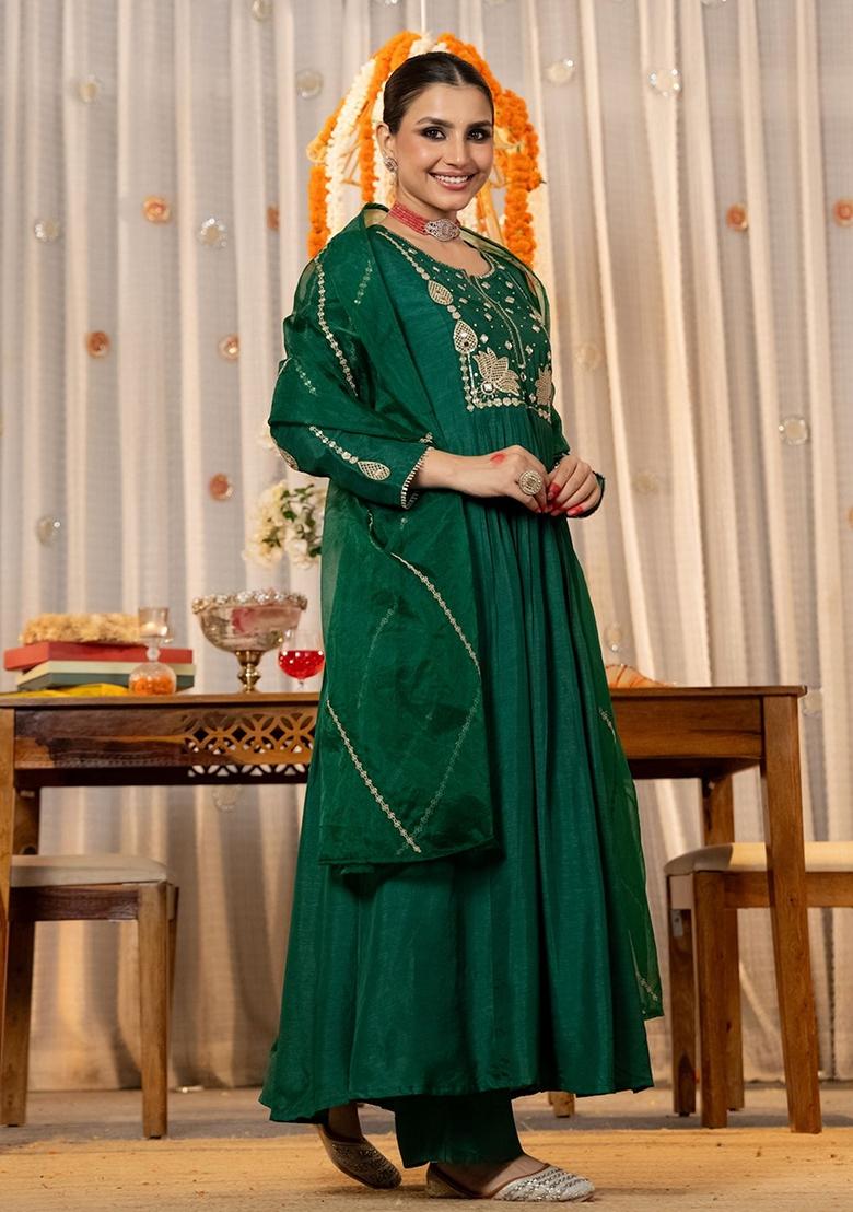 Green Sequence Chanderi Kurta Set - Indya