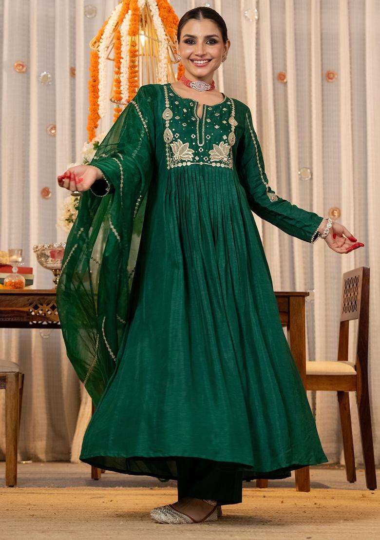 Green Sequence Chanderi Kurta Set - Indya
