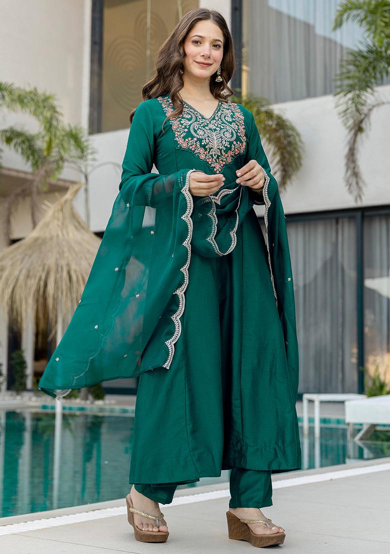 Green Thread Work Chinon Kurta Set - Indya