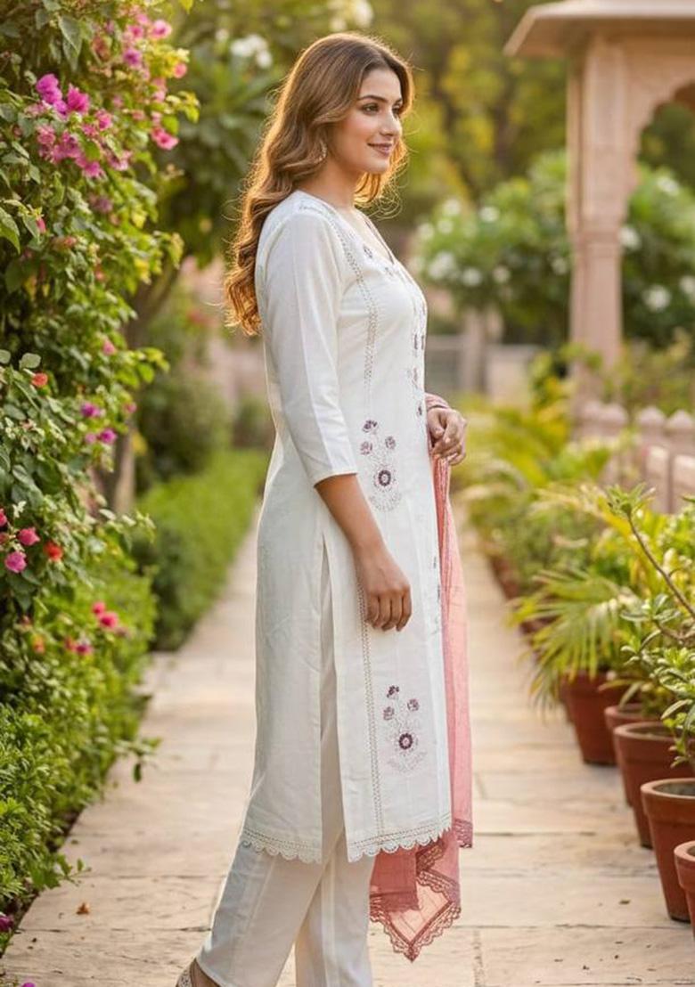 Off White Embroidery Silk Kurta Set - Indya