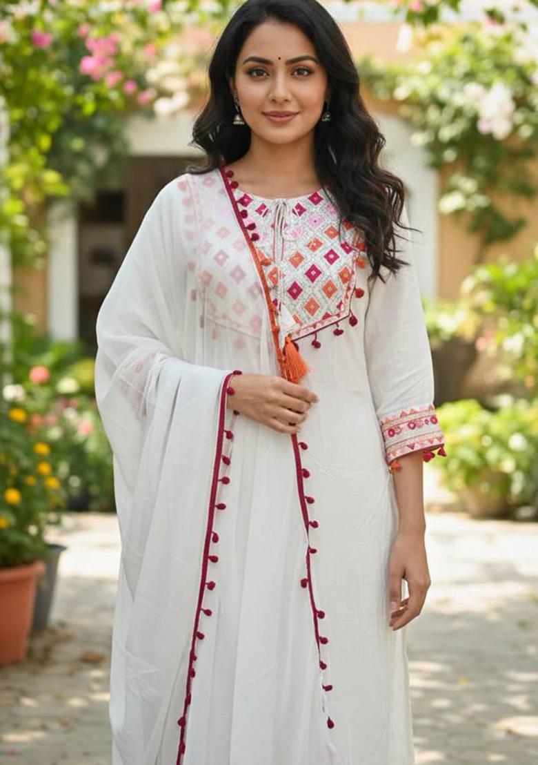 White Embroidery Cotton Kurta Set - Indya