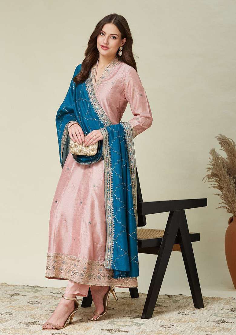 Peach Embroidered Silk Blend Pakistani Suit Set - Indya