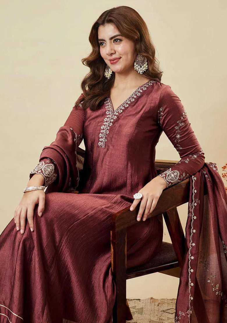 Maroon Embroidery Silk Blend Kurta Set - Indya