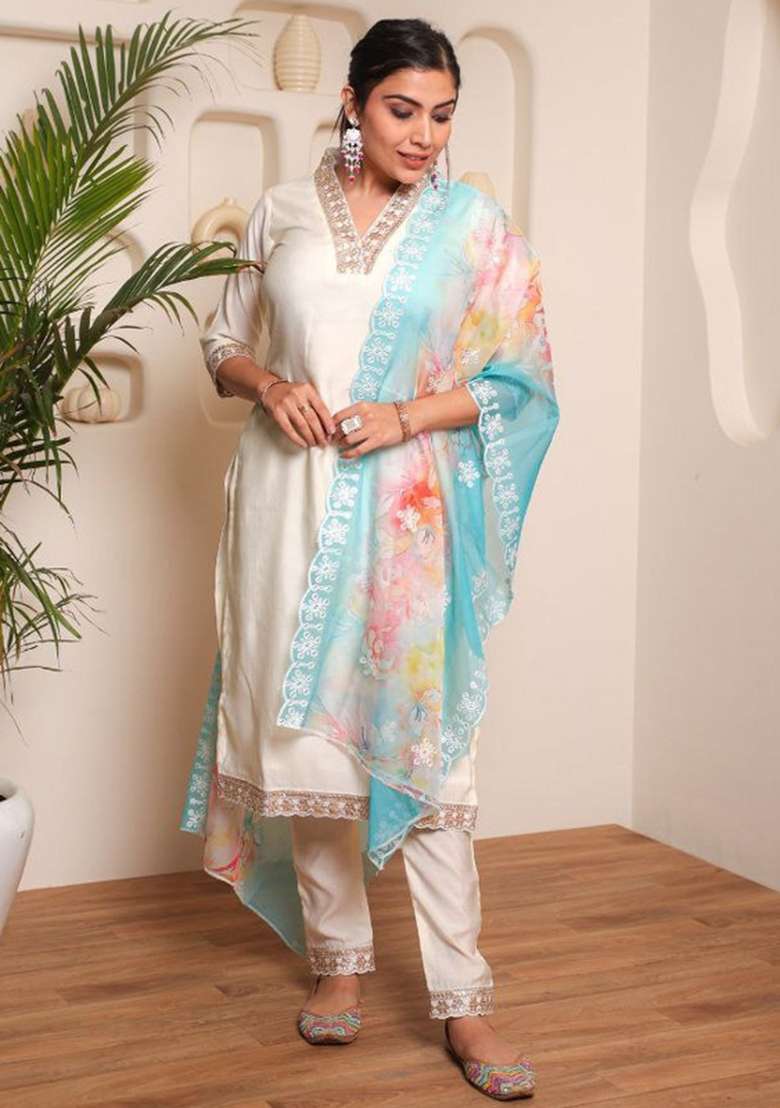 White Embroidered Chanderi Kurta Set - Indya