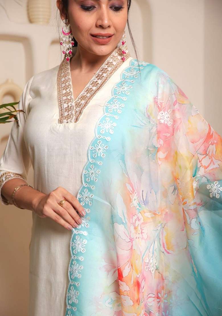 White Embroidered Chanderi Kurta Set - Indya