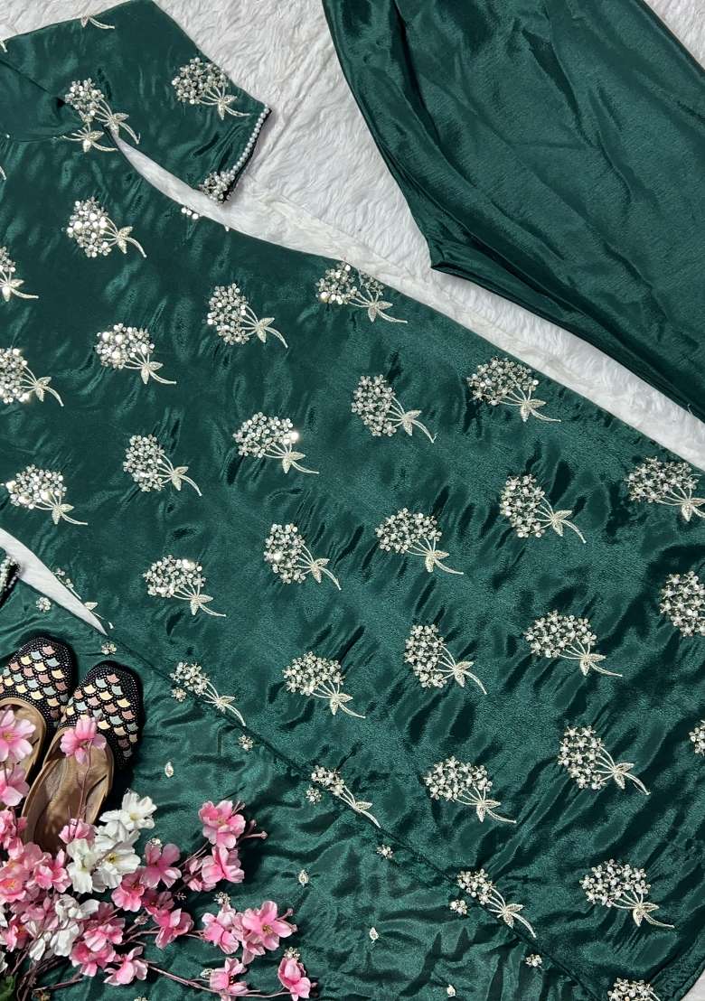 Green Embroidered Chinon Straight Kurta Set - Indya