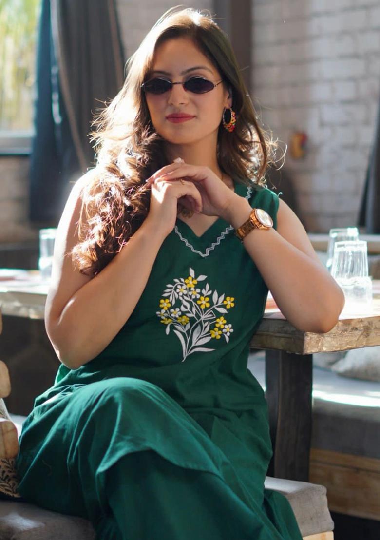 Green Embroidered Cotton Kurta Set - Indya