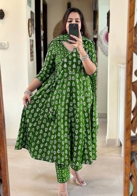 Green Printed Cotton Kurta Set