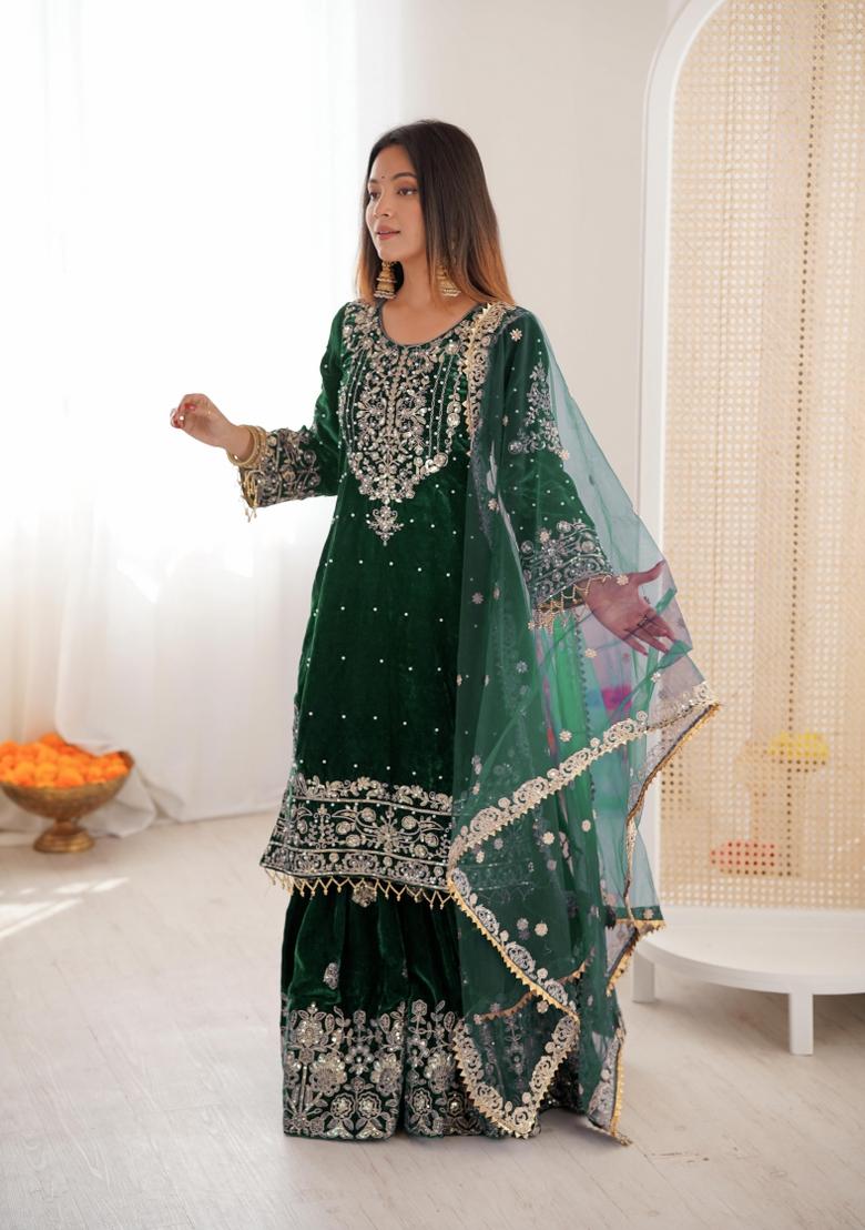 Green Embroidered Velvet Kurta Set - Indya